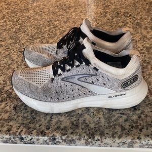 Great running shoes!